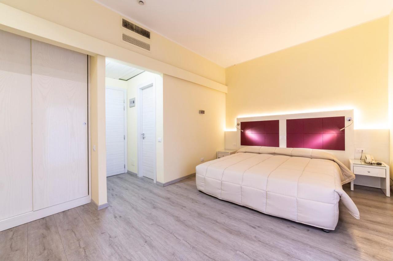 Park Hotel Римини Экстерьер фото