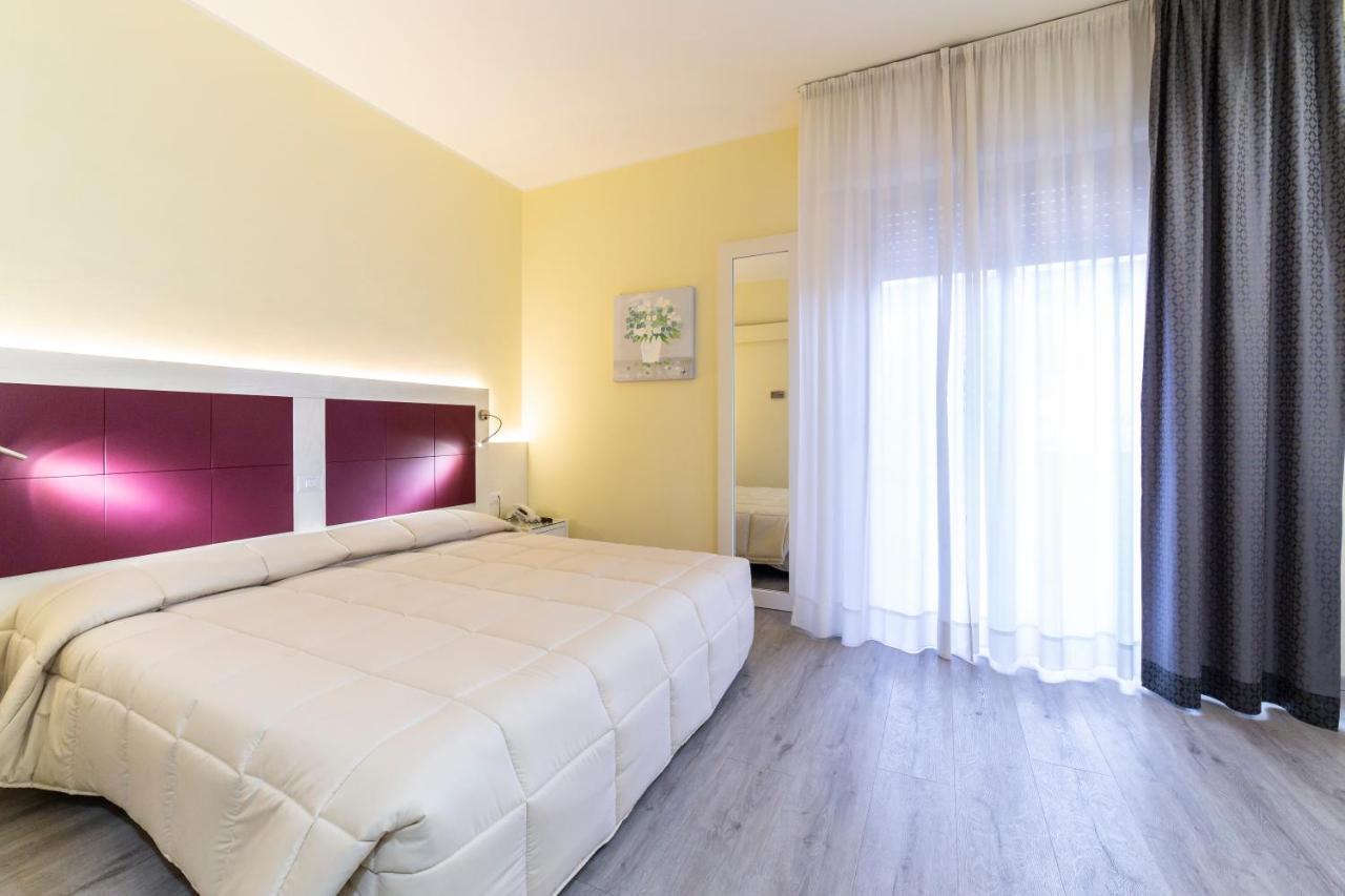 Park Hotel Римини Экстерьер фото